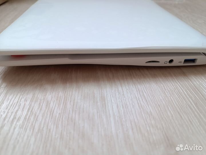 Ноутбук Pipo 11,6” 2,7ггц 12GB RAM 256GB SSD Чехол