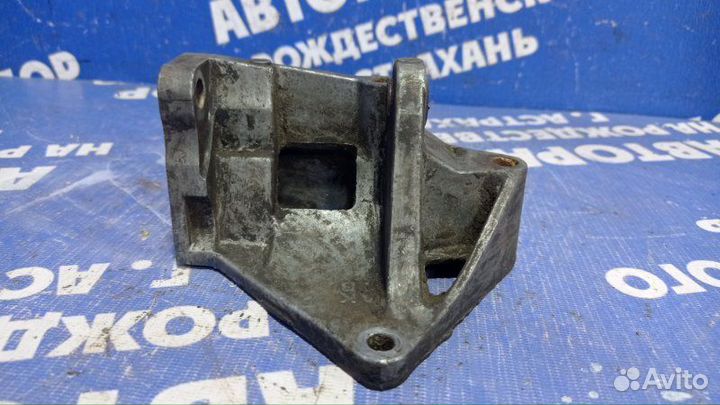 Кронштейн гидроусилителя руля Nissan Almera N15