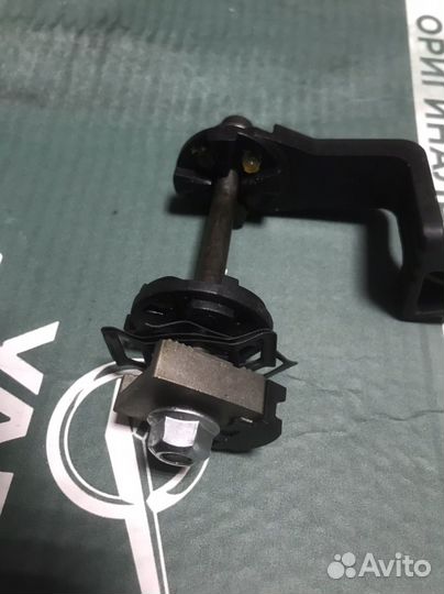 Рычаг регулировки рулевой колонки УАЗ патриот