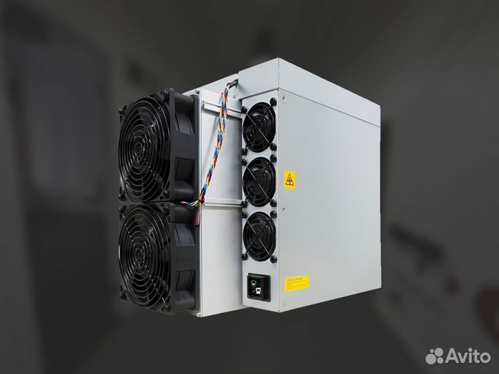 Antminer S19XP 141 th/s