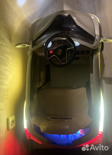 Продается детский электромобиль