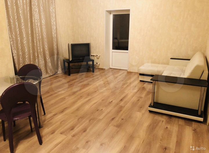 2-к. квартира, 50 м², 4/7 эт.