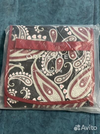 Косметичка дорожная новая