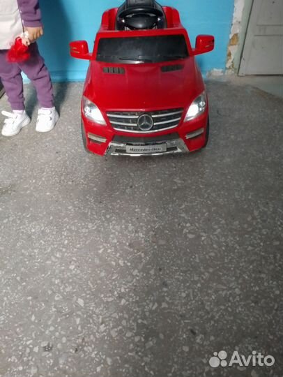 Детский электромобиль бу