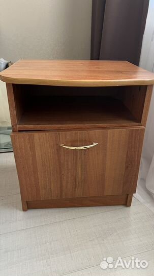 Тумба прикроватная