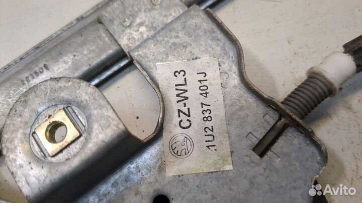 Стеклоподъемник электрический левый передний Skoda Octavia Tour