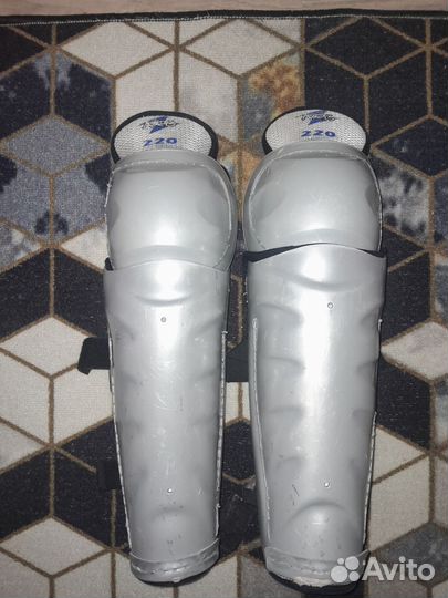 Щитки хоккейные