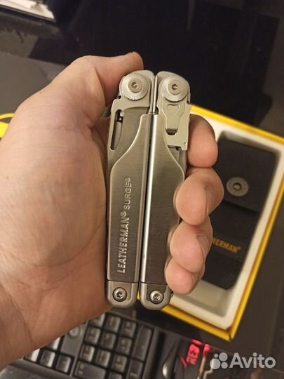 Мультитул Leatherman Surge