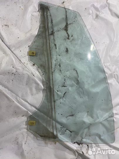 Стекло двери переднее левое Hyundai i20