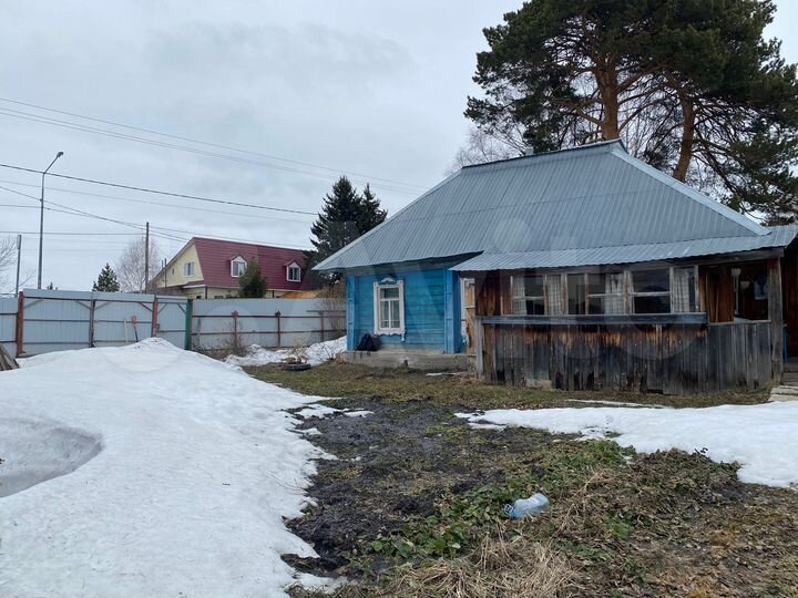 Дом 22,6 м² на участке 17 сот.