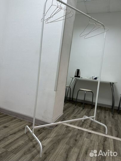 Вешалка напольная