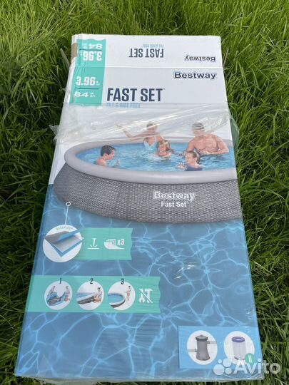 Надувной бассейн