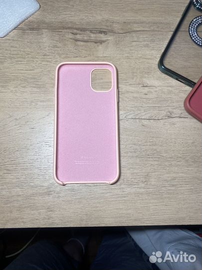 Чехол на iPhone 11