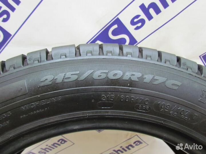 Michelin Agilis 215/60 R17C 99G