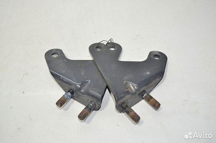 Кронштейн замка кабины scania P-series (01.04)