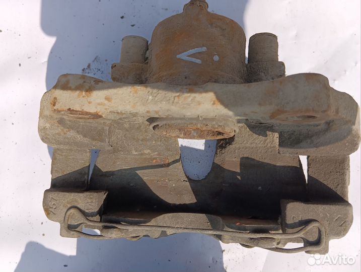 Суппорт тормозной передний левый Опель астра h