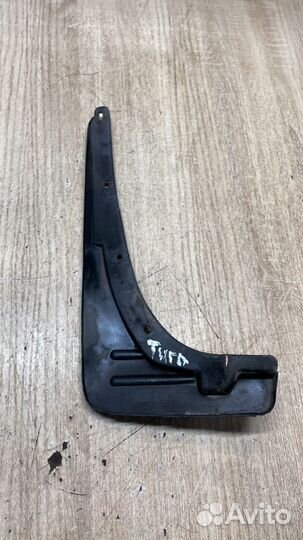 Брызговик Передний Правый Chery Tiggo T11