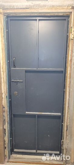 Дверь входная металлическая