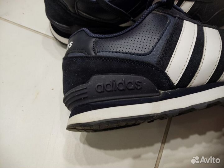 Кроссовки adidas оригинал