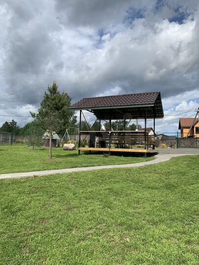 Дом 168 м² на участке 12 сот.