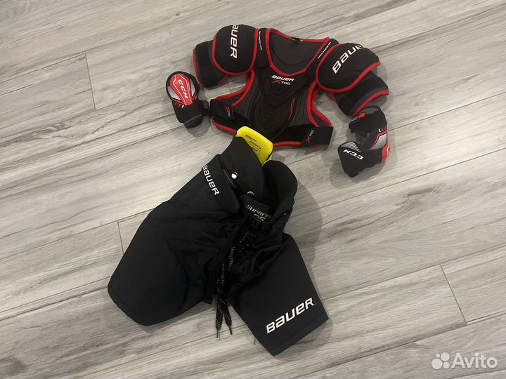 Хоккейные коньки бауэр детские, шорты и защита