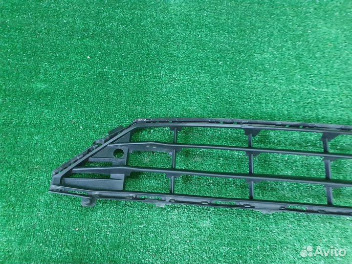 Решетка переднего бампера Volvo XC60 2 (2017-2021)