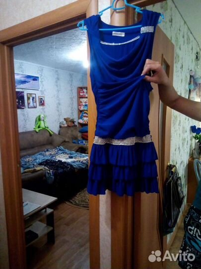 Платье вечернее