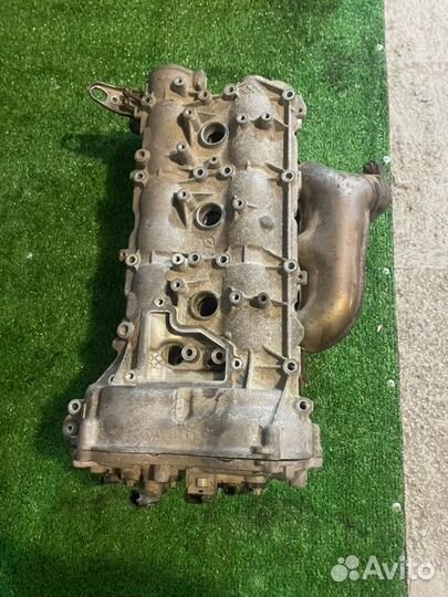 Головка блока цилиндров правая Mercedes-Benz E350