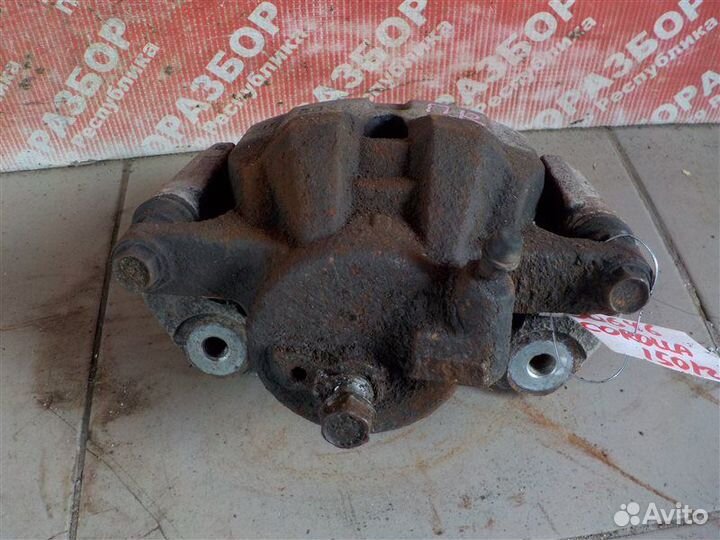 Суппорт тормозной передний правый Toyota Corolla