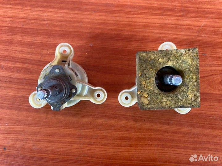 Механизм стеклоподъемника правый Vw Transporter T5