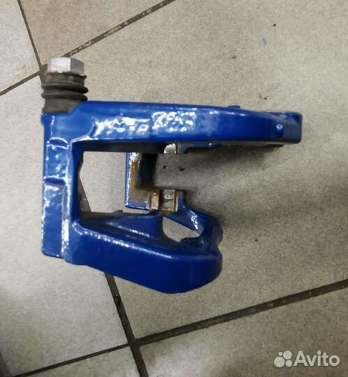 Bmw M5 F90 скоба суппорта заднего левого