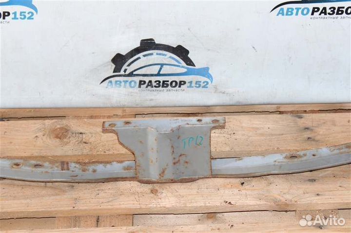 Накладка на рамку радиатора Nissan Primera TP12