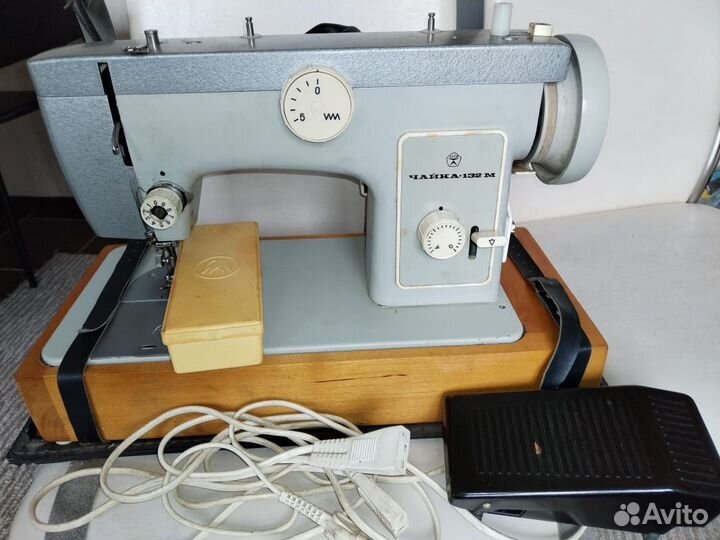 Швейная машина Чайка 132м