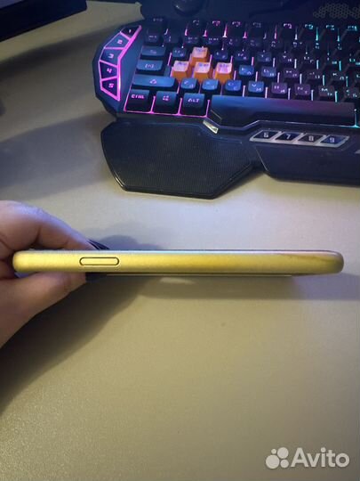 Чехол на iPhone 11 pro max guess