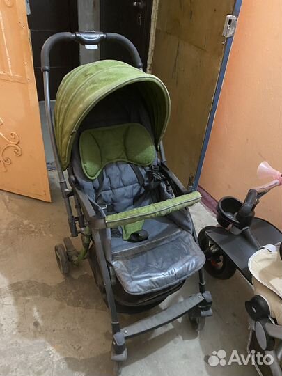 Прогулочная коляска трость