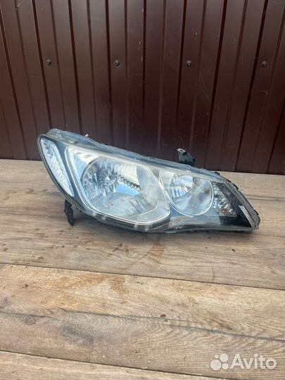 Фара передняя правая Honda Civic 4D 1.8 2006