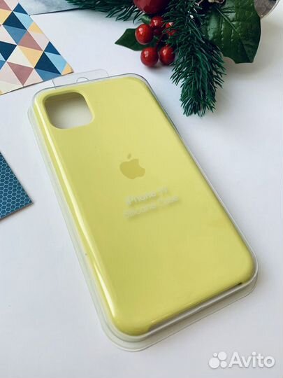 Чехол на iPhone 11