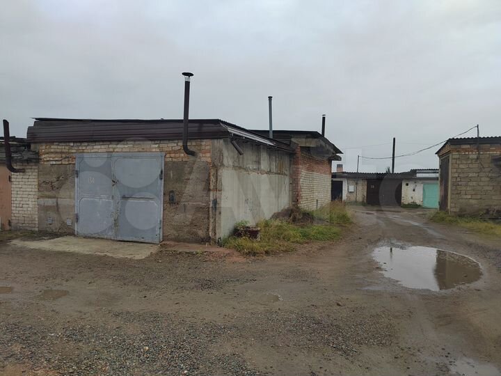 Гараж, > 30 м²