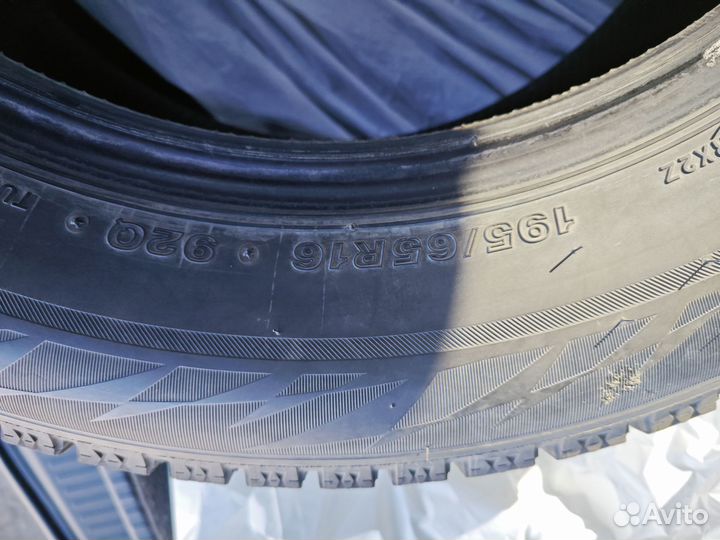 Bridgestone Blizzak VRX2 195/65 R16