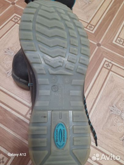 Ботинки женские