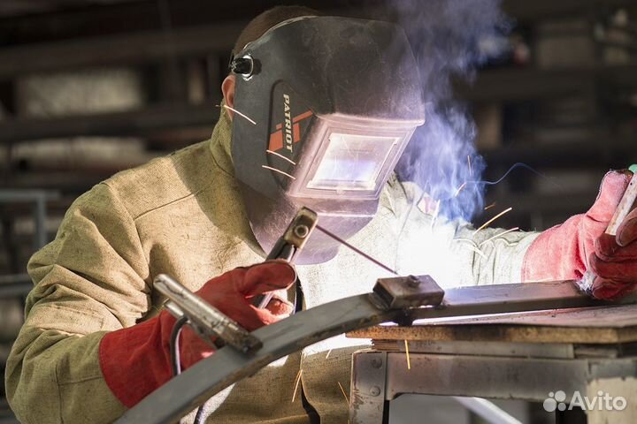 Сварщик ручной дуговой сварки Вахта