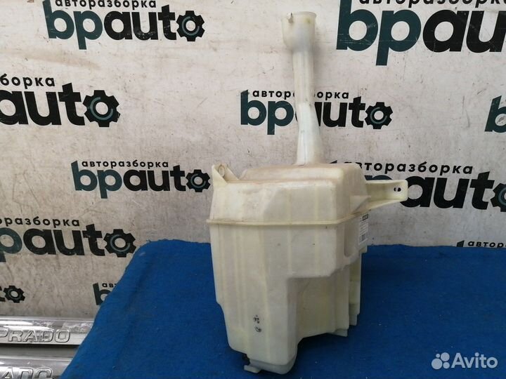 Бачок омывателя 85355-33090 Toyota Camry