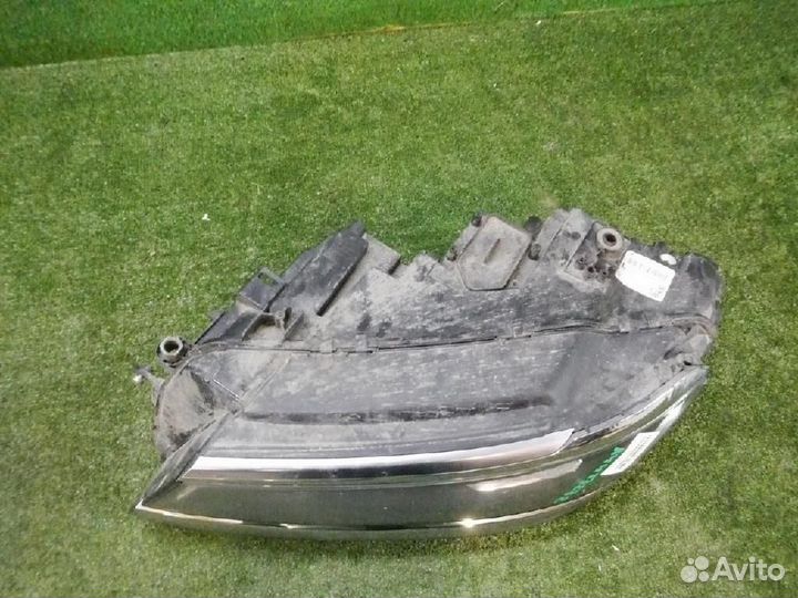 Фара левая Volkswagen Tiguan