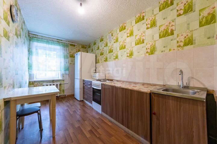 4-к. квартира, 77 м², 1/5 эт.