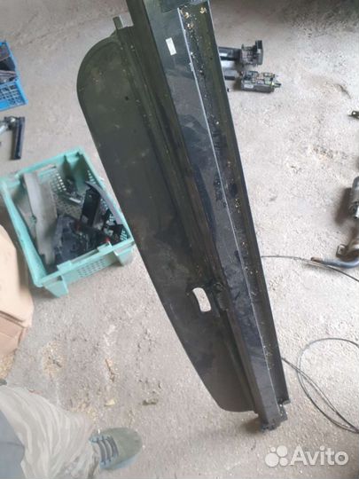 Задняя шторка багажника на бмв х5 е70