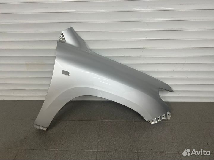Крыло правое land cruiser 200