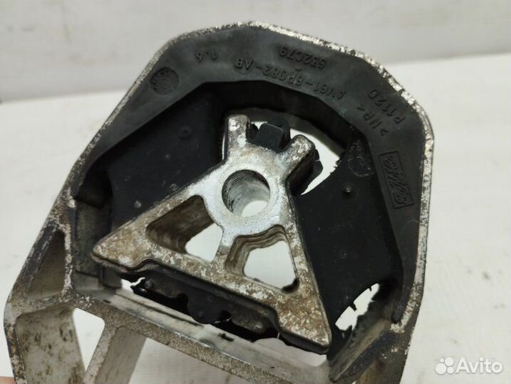 Опора кпп задняя Ford Focus хэтчбек 2010
