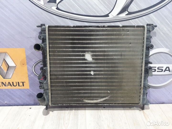 Радиатор охлаждения двигателя основной Renault log