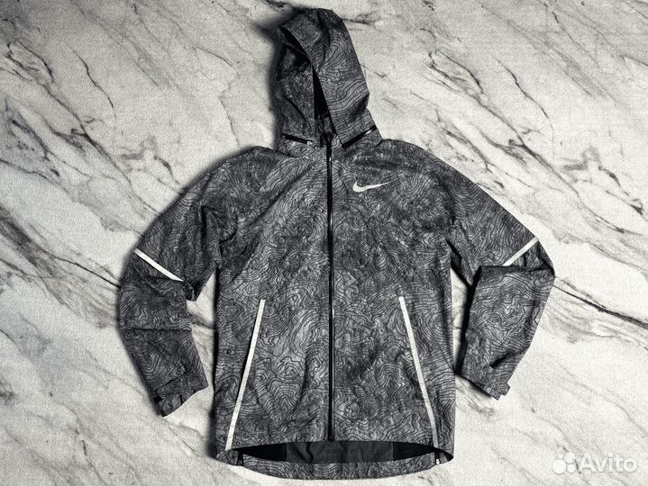 Мембранная куртка Nike