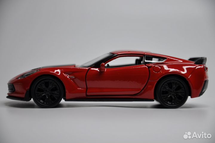 Модель автомобиля Chevrolet Corvette Z06 металл